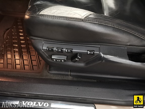 Volvo XC90 29 of 30