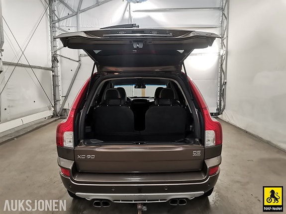 Volvo XC90 7 of 30