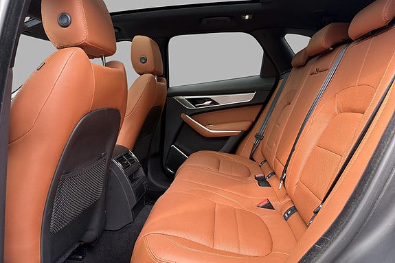 Jaguar F-PACE 14 of 18
