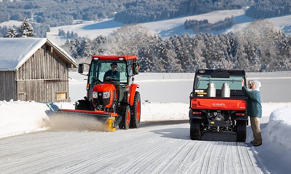 Kubota L2-452 19 of 23