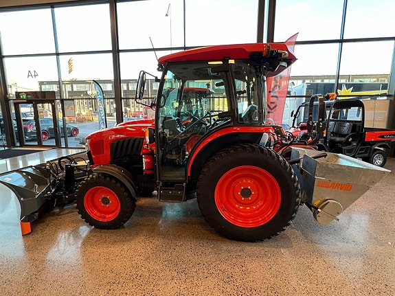 Kubota L2-452 18 of 23