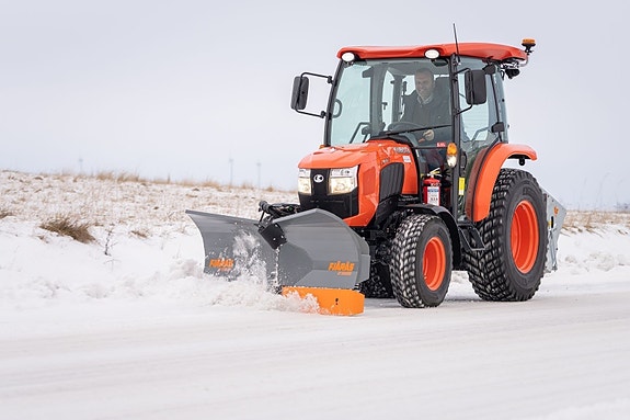 Kubota L2-452 15 of 23