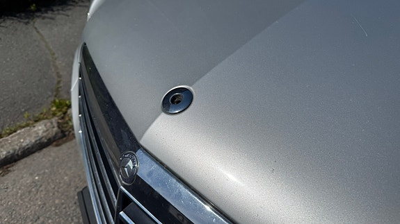 Mercedes-Benz E220 11 of 30