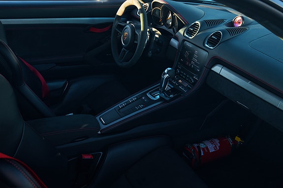 Porsche 718 Cayman GT4 Clubsport 4 of 5
