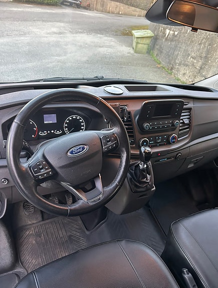 Ford Transit Custom 320L 5 of 5