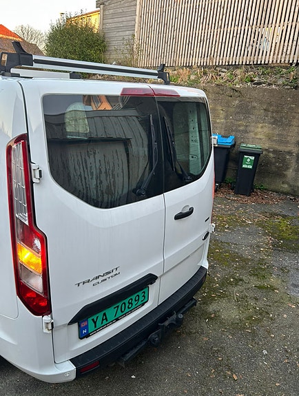 Ford Transit Custom 320L 4 of 5