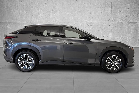 Lexus RZ450e 6 of 20