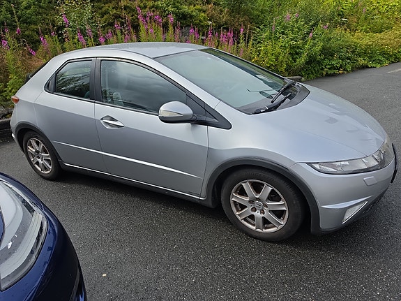 Honda Civic 3 of 8