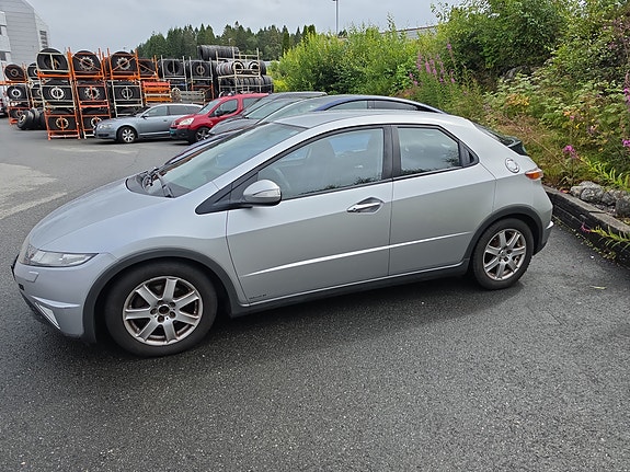 Honda Civic 7 of 8