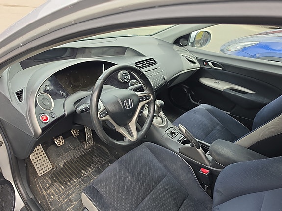 Honda Civic 8 of 8