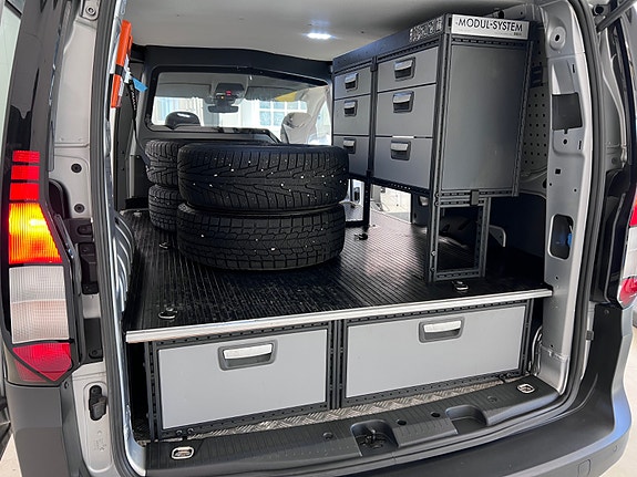 Volkswagen Caddy Maxi 15 of 30