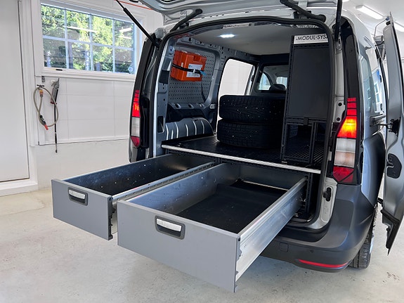 Volkswagen Caddy Maxi 17 of 30