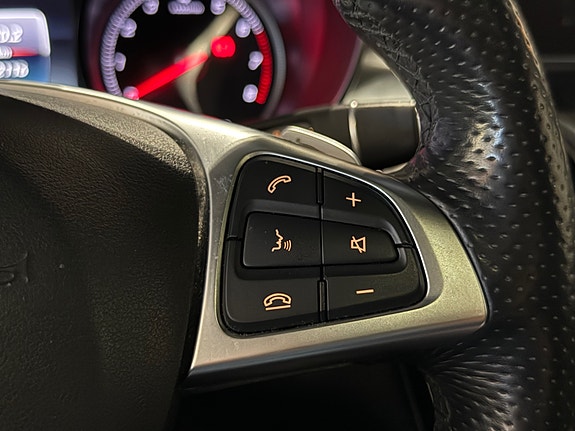 Mercedes-Benz GLC350 e 18 of 30