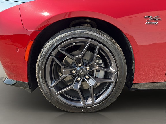 Dodge Charger 20 of 24