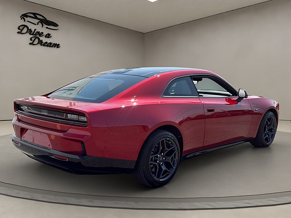 Dodge Charger 5 of 5