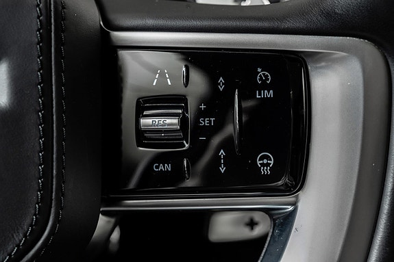 Land Rover Range Rover 18 of 30