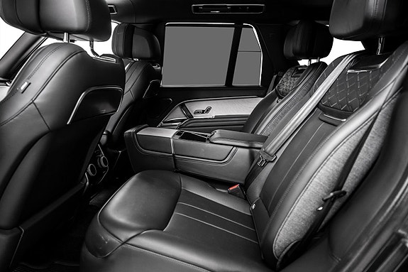 Land Rover Range Rover 11 of 30