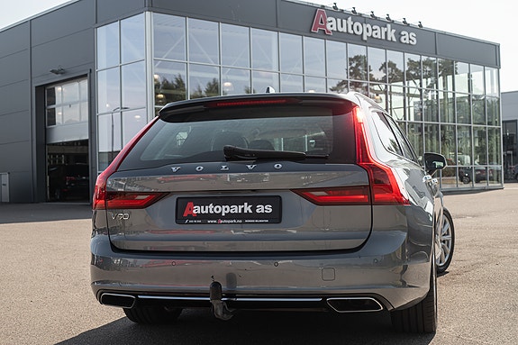 Volvo V90 6 of 30