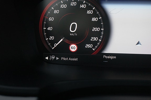 Volvo V90 24 of 30