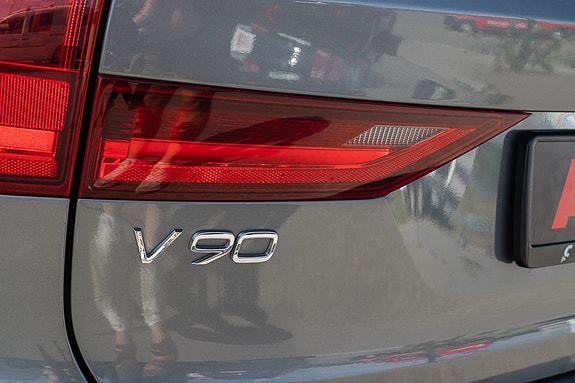 Volvo V90 11 of 30