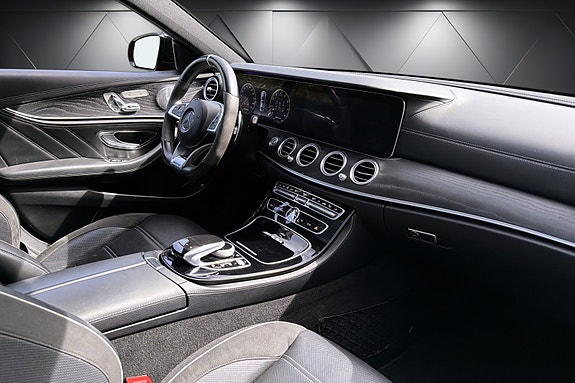 Mercedes-Benz E63 10 of 21
