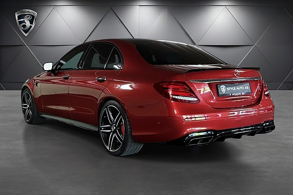 Mercedes-Benz E63 7 of 21