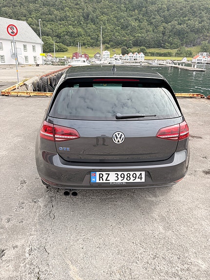 Volkswagen Golf VII 5 of 13