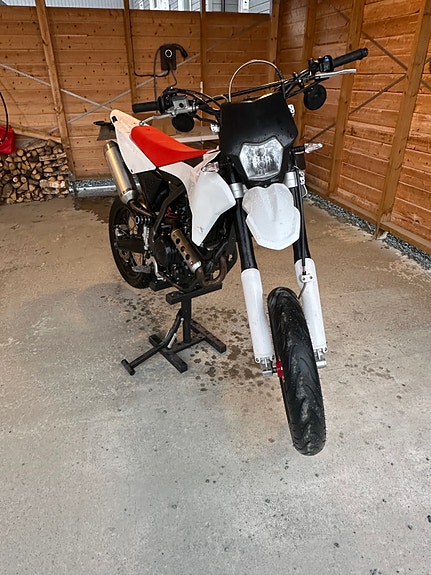 Fantic XMF 125 3 of 9
