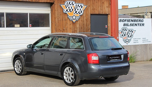 Audi A4 4 of 30