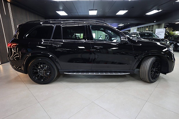 Mercedes-Benz GLS400 d 9 of 30