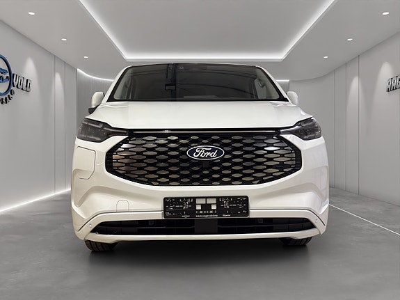 Ford Transit Custom 5 of 5