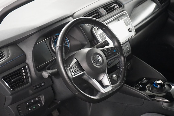 Nissan Leaf 12 of 27