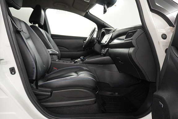 Nissan Leaf 26 of 27