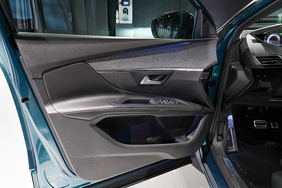 Peugeot 5008 18 of 30