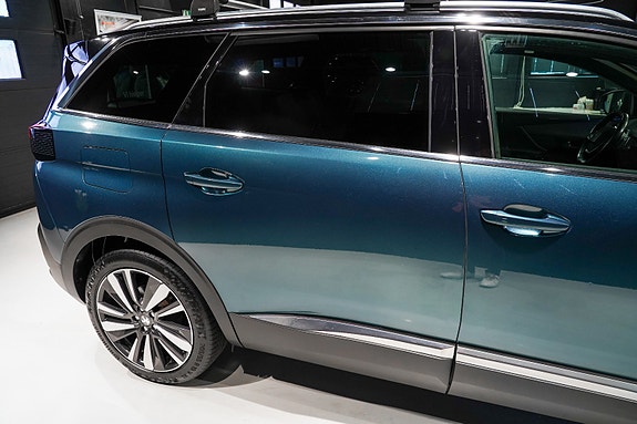 Peugeot 5008 10 of 30