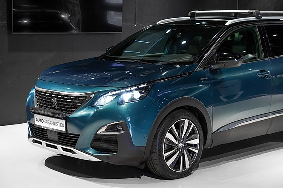 Peugeot 5008 2 of 30