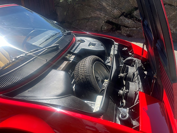 Ferrari Mondial 10 of 14
