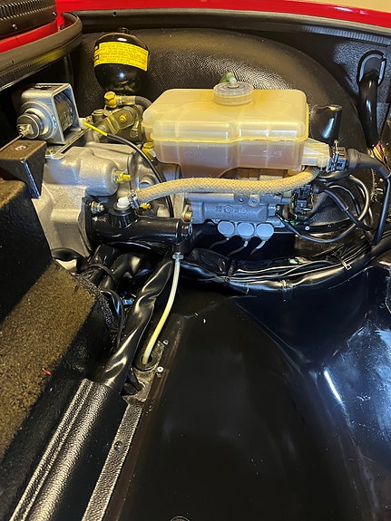 Ferrari Mondial 11 of 14