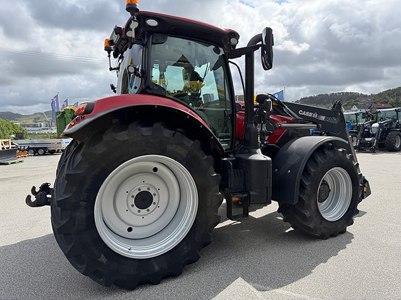 CASE IH Puma 175 CVX 11 of 26