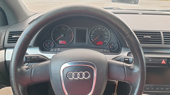 Audi A4 8 of 9