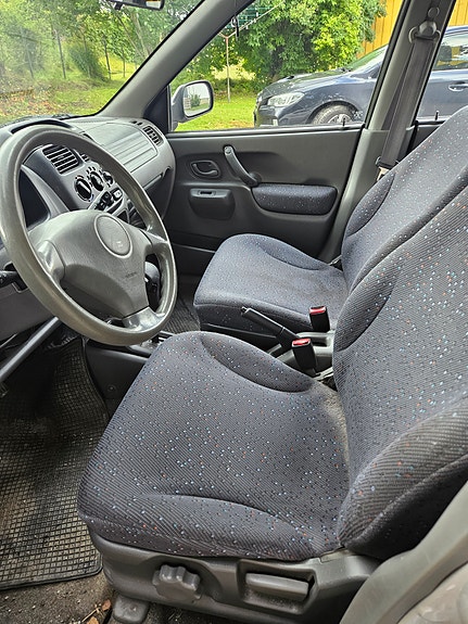 Suzuki Ignis 3 of 4