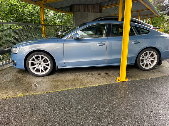 Audi A5 2 of 5