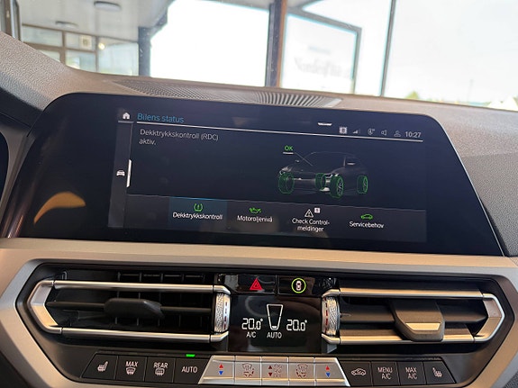 BMW 330e 14 of 30