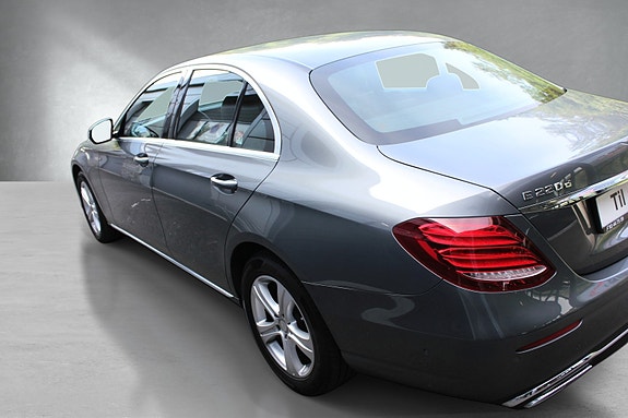 Mercedes-Benz E220 d 6 of 21