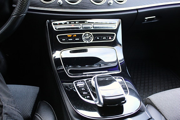 Mercedes-Benz E220 d 16 of 21
