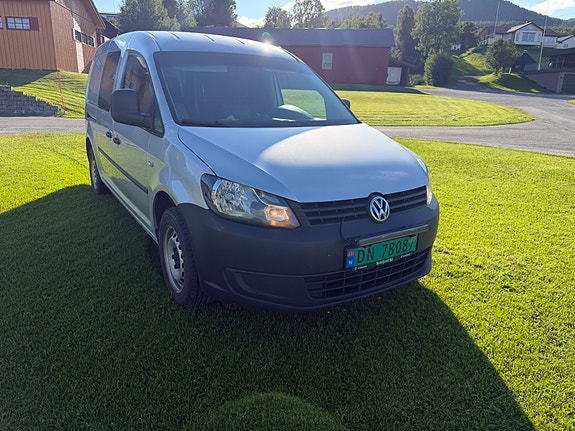 Volkswagen Caddy Maxi 3 of 5