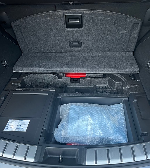 Lexus NX450h 9 of 27
