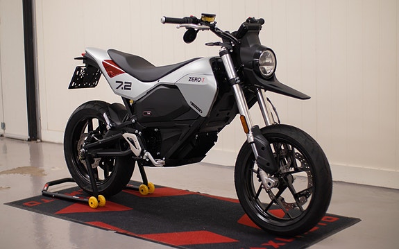 Zero FXE A1/Lett mc/44HK 7 of 23