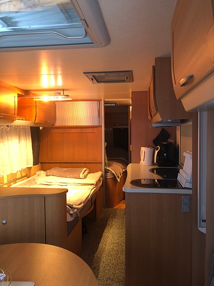 Knaus Royale 680 - Kjøp campingvogn og få spiker-telt i Eikedalen med på kjøpet!!! 20 of 28