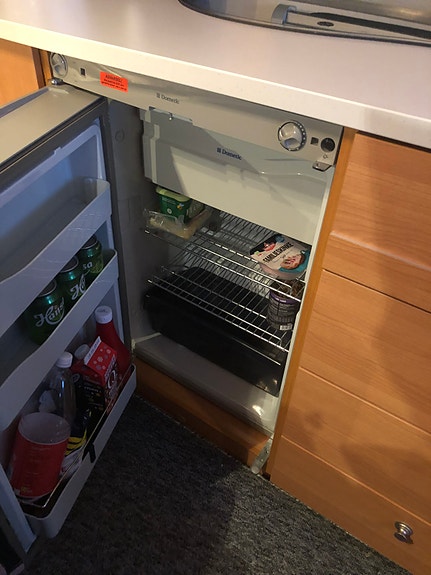 Knaus Royale 680 - Kjøp campingvogn og få spiker-telt i Eikedalen med på kjøpet!!! 27 of 28